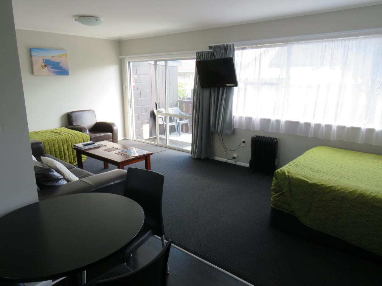 Blue Wave Motel Mt Maunganui 마운트마운가누이 외부 사진